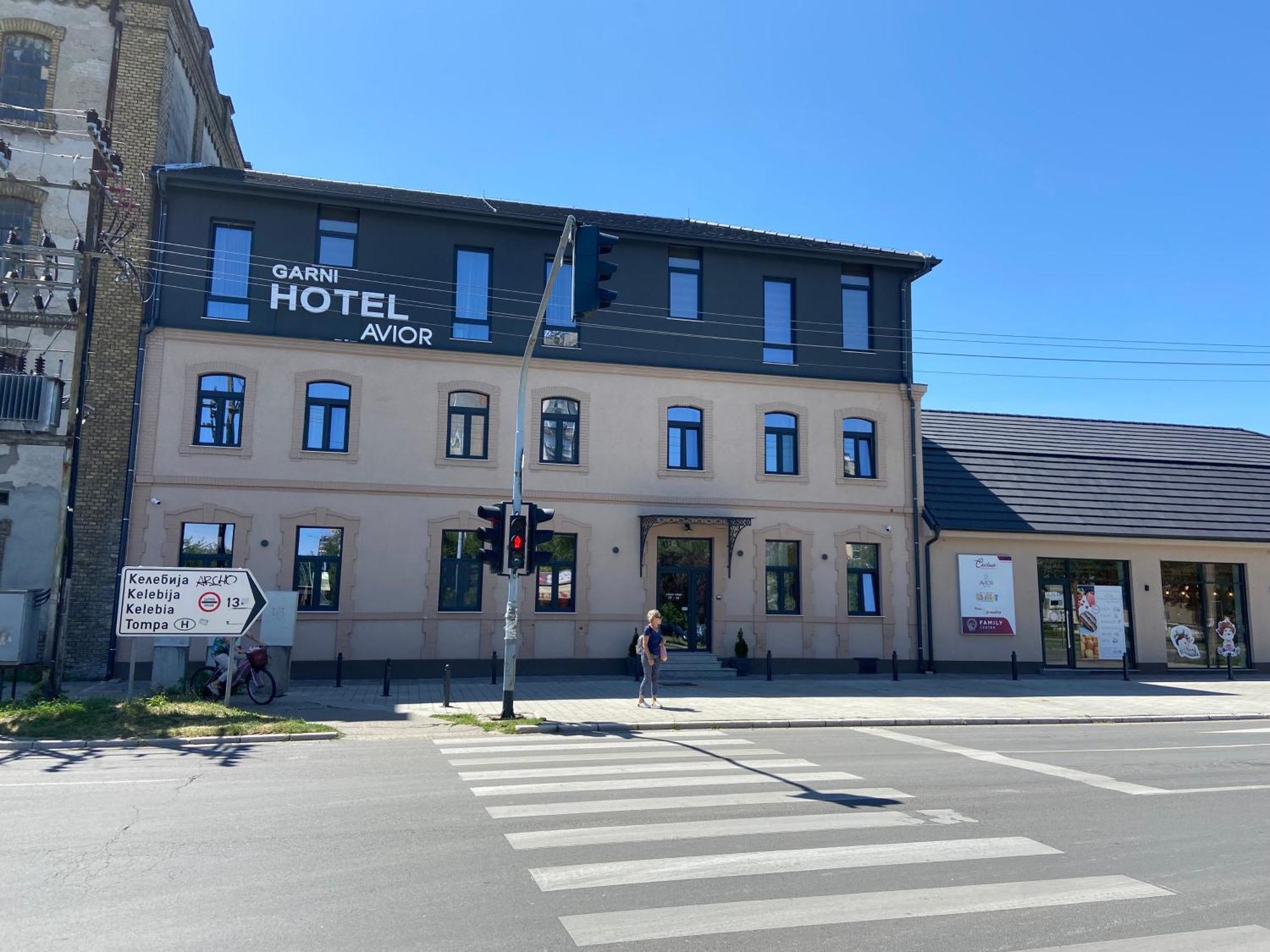 Avior Garni Hotel Subotica Extérieur photo